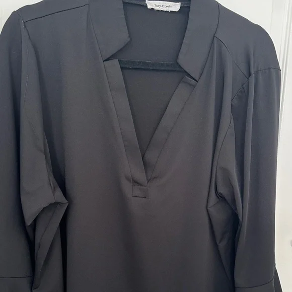 Black Women's Top - Picture 4 of 6